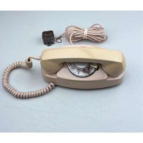 Vintage 1965 Western Electric Beige Princess G3 Handset Rotary Dial Telephone CI - Picture 2 of 13